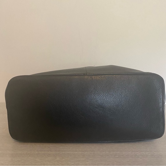 COACH Madison Tote Black  NWOT-never used gift - Picture 4 of 8